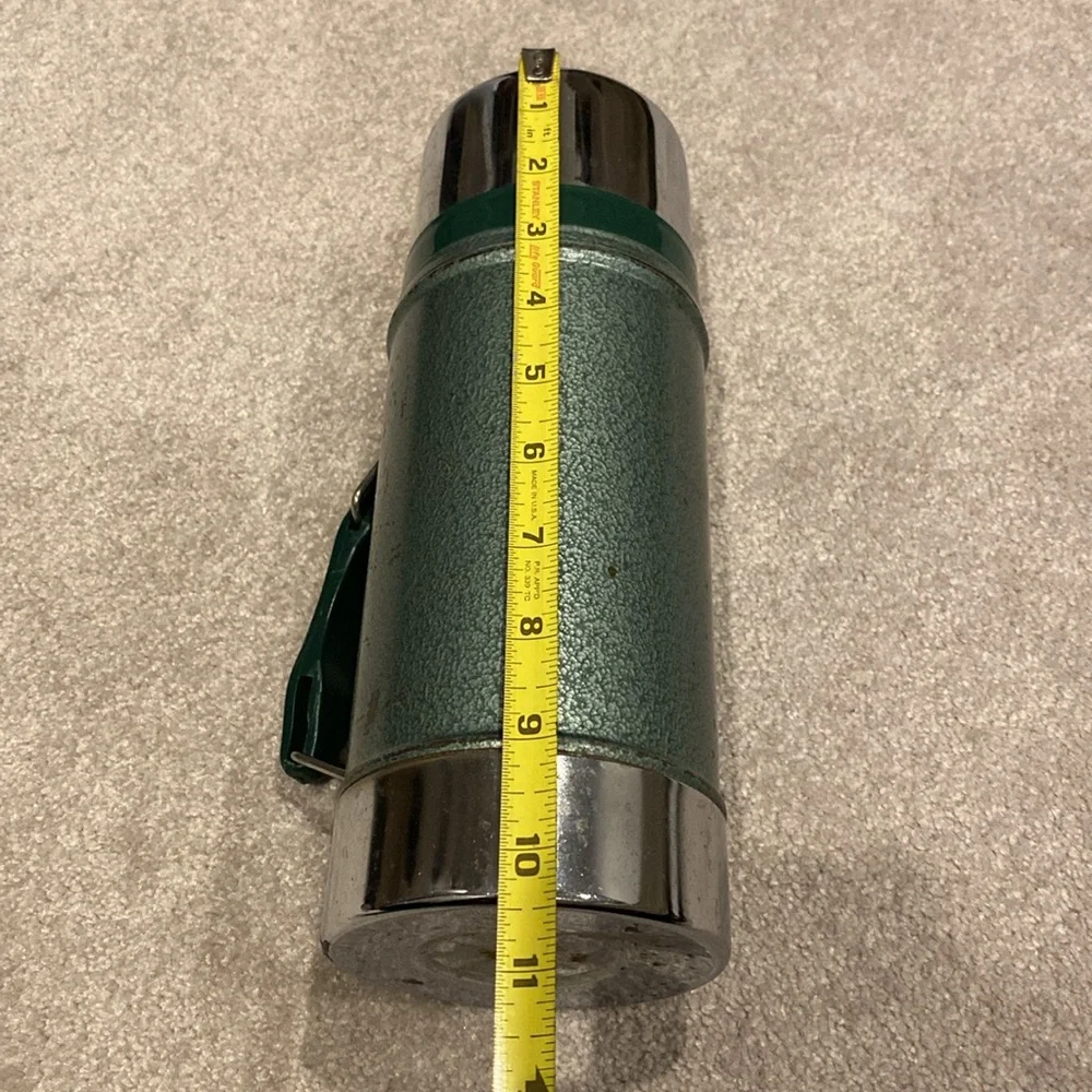 Stanley Classic Green and Silver Thermos - Picture 6 of 10